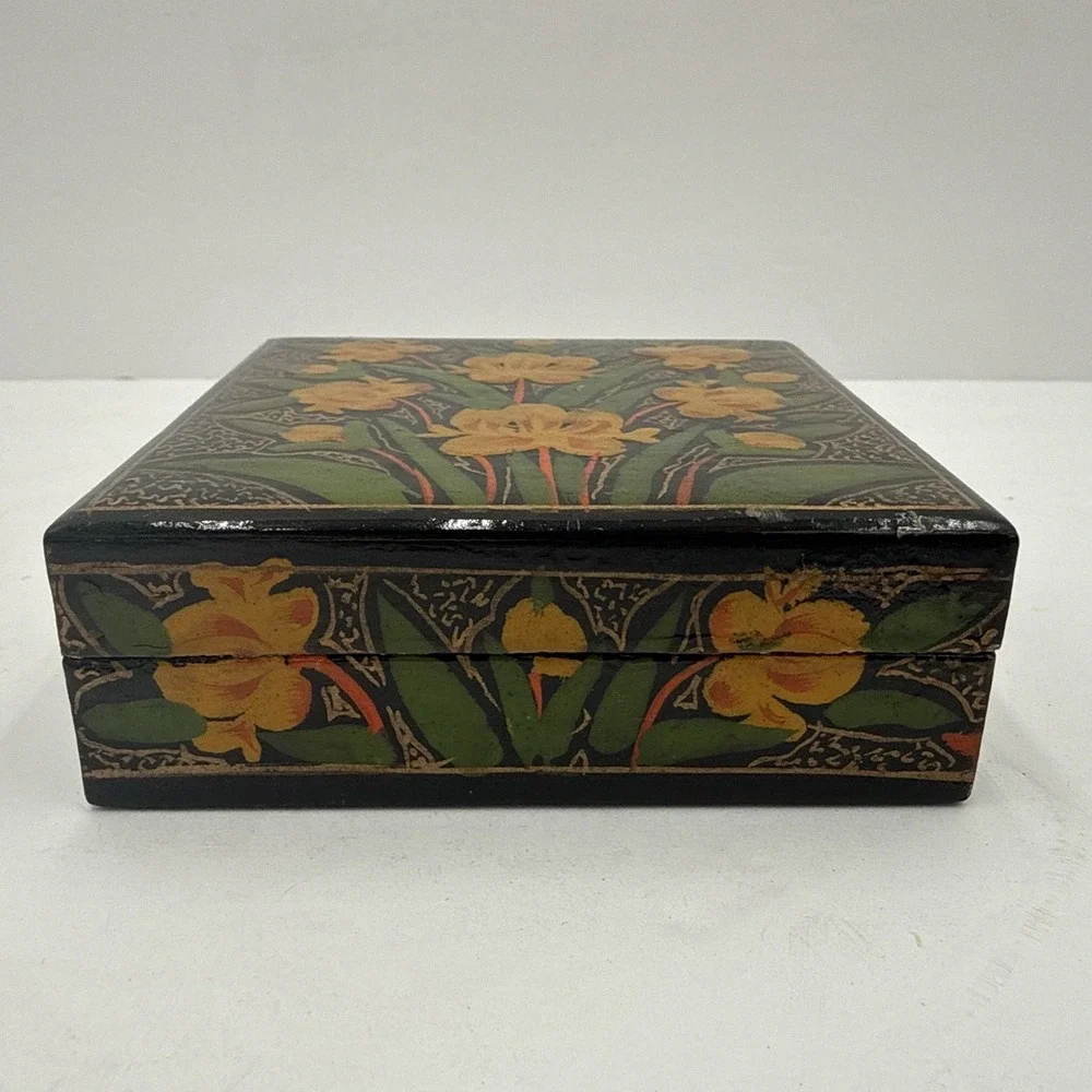 Hand Painted‎ Paper Mache Box Floral Design Trinket Jewelry Keepsake Dar & Sons